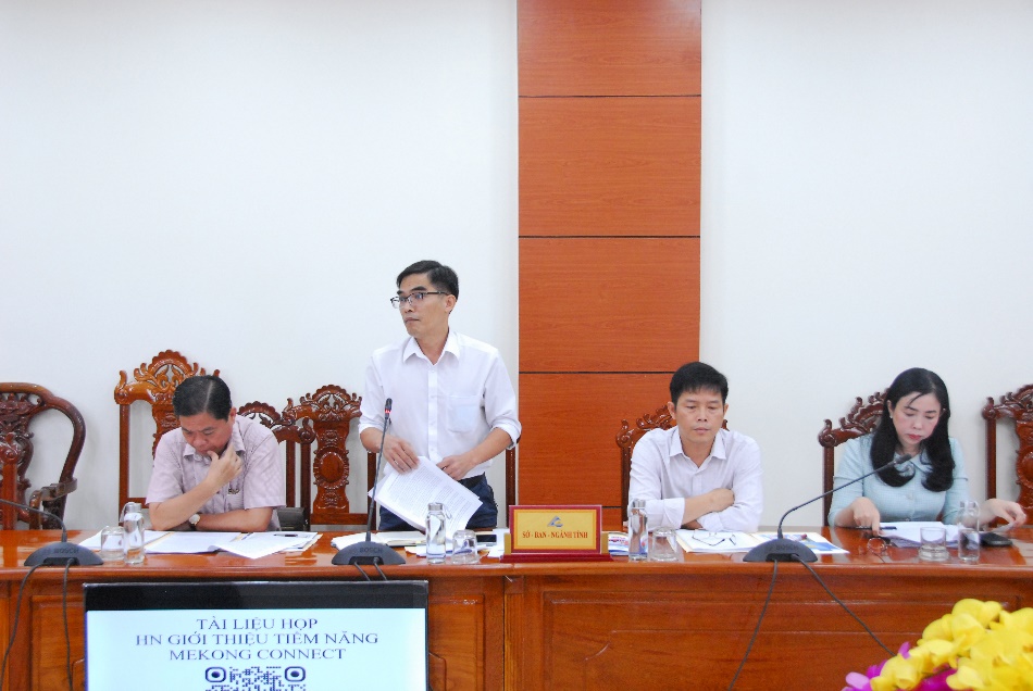 UB-hop-chuanbi-HNquangba-2.jpg