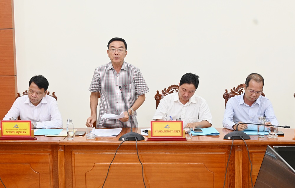 UB-hop-chuanbi-baochi-3.jpg