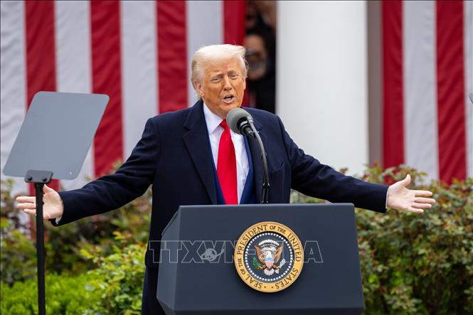 trump-270425.jpg